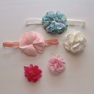 Lot of Baby Bows- 3 clips snd 2 Headbands